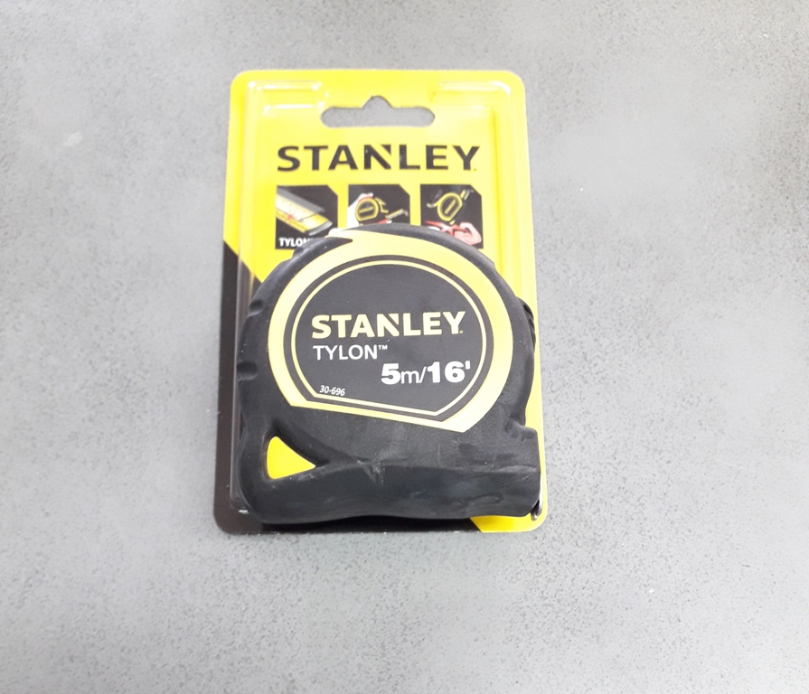 ตลับเมตร หุ้มยางแม่เหล็ก STANLEY