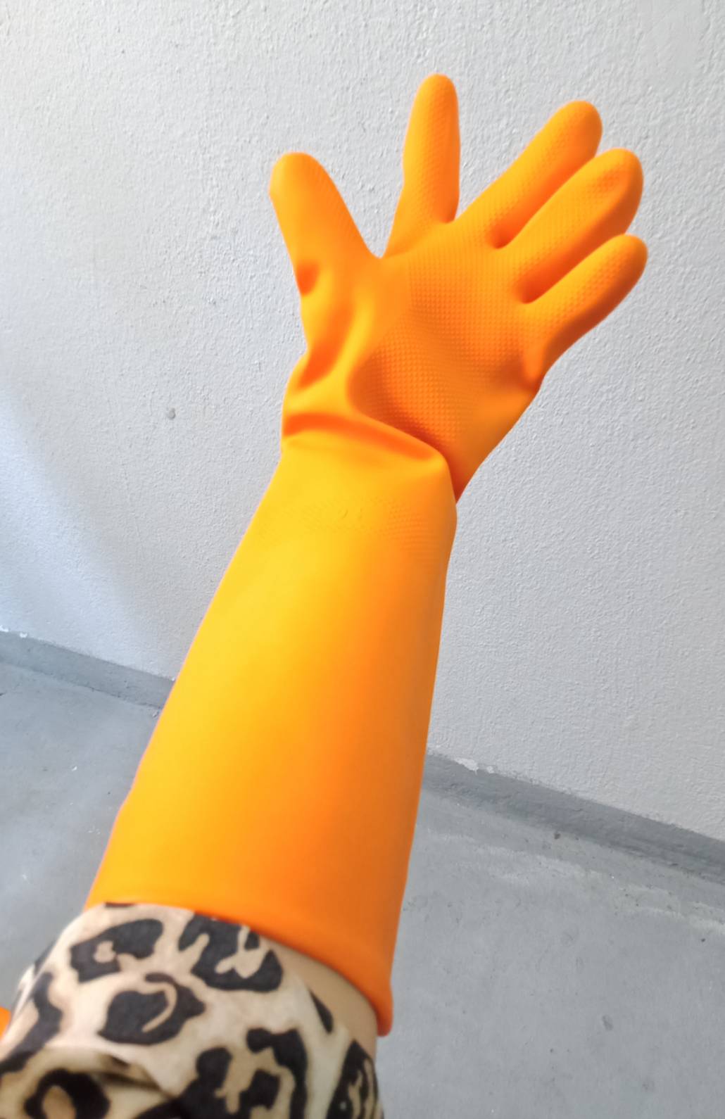 ถุงมือยาง ส้ม รุ่นยาว 16 ถุงมือยาง ส้ม รุ่นยาว 16